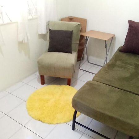 Cozy & Comfy Apartment Portmore Exterior foto
