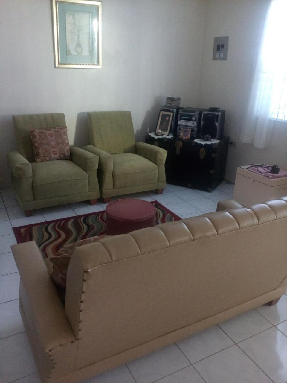 Cozy & Comfy Apartment Portmore Exterior foto